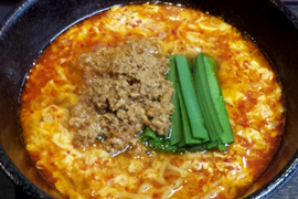 博多 辛麺鶴商店 天神店 料理写真